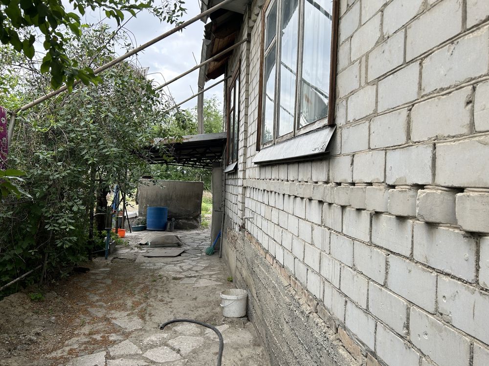 Продаётся кирпичный дом в Еркине.