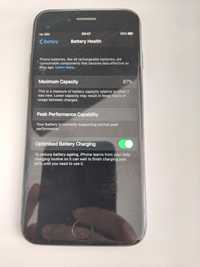 iPhone 8 iOS 16 - 64GB - 87% battery health