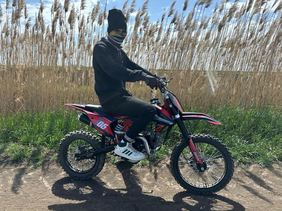 Vând Cross jrh 125cc