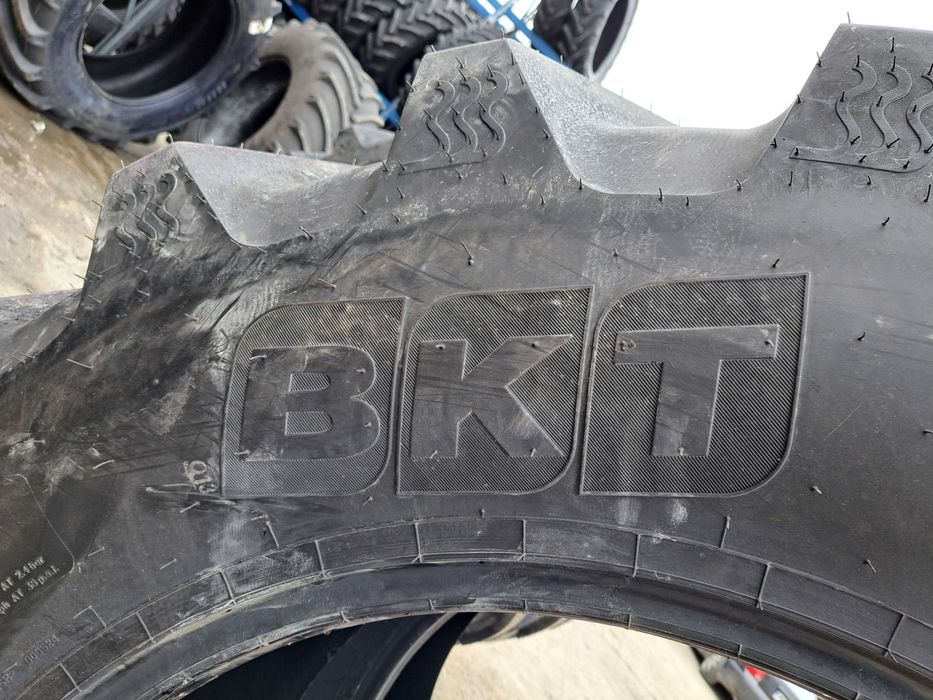 Anvelope noi BKT AGRIMAX 650/65 R38 cauciucuri tractor spate FENDT