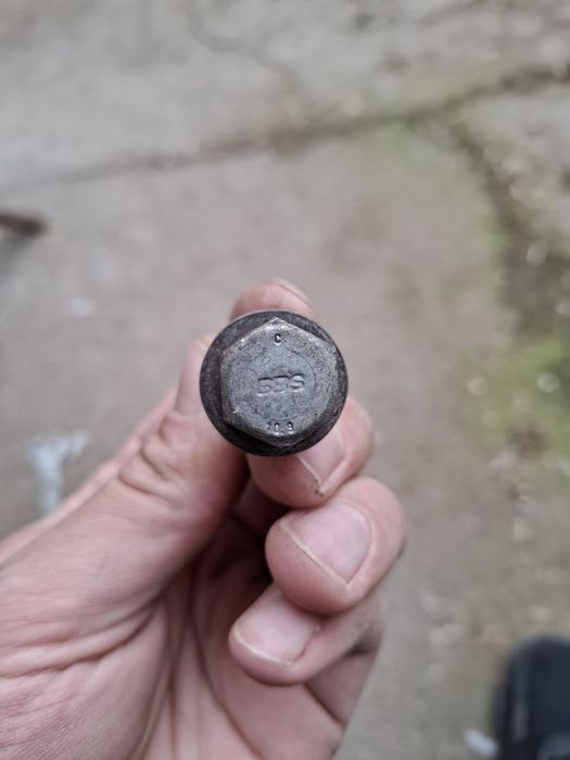 Болтове за Mercedes w203