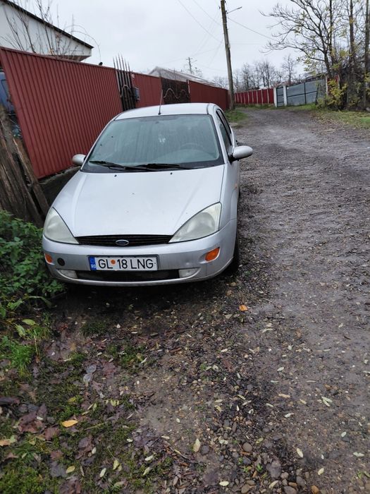 Vând sau schimb Ford Focus