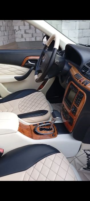 Мерседес 220-222 сотилади