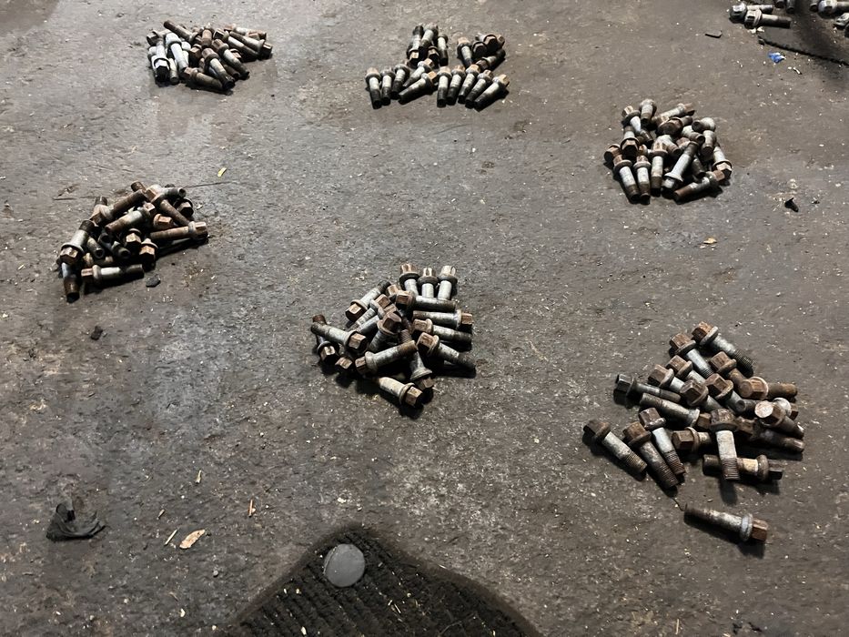 Оригинални дълги болтове за Мерцедес