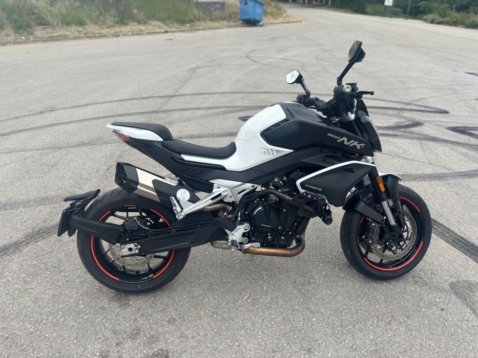CFmoto 800nk Advance