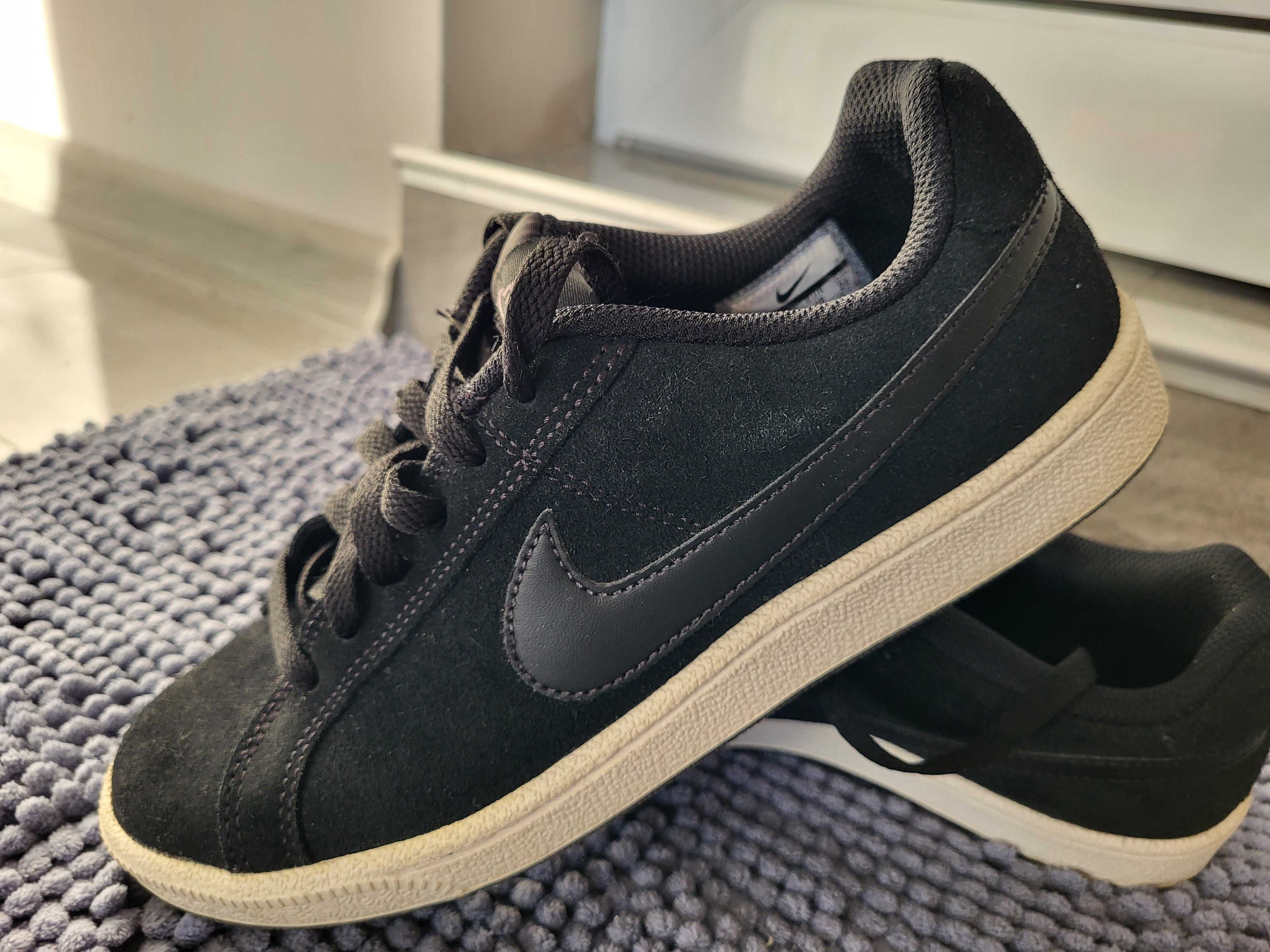 Nike кецове велур