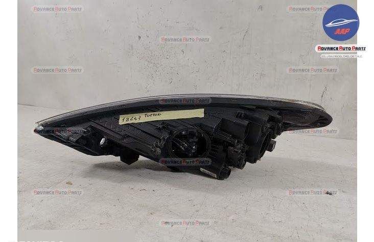 Фар Дясно оригинален ПЪЛЕН LED Хюндай Тусон 3 [ , , , , , ] Far Dqsno