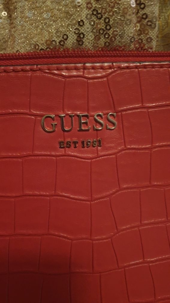 Уригинален клъч GUESS от Милано. Луи Вютон нова.