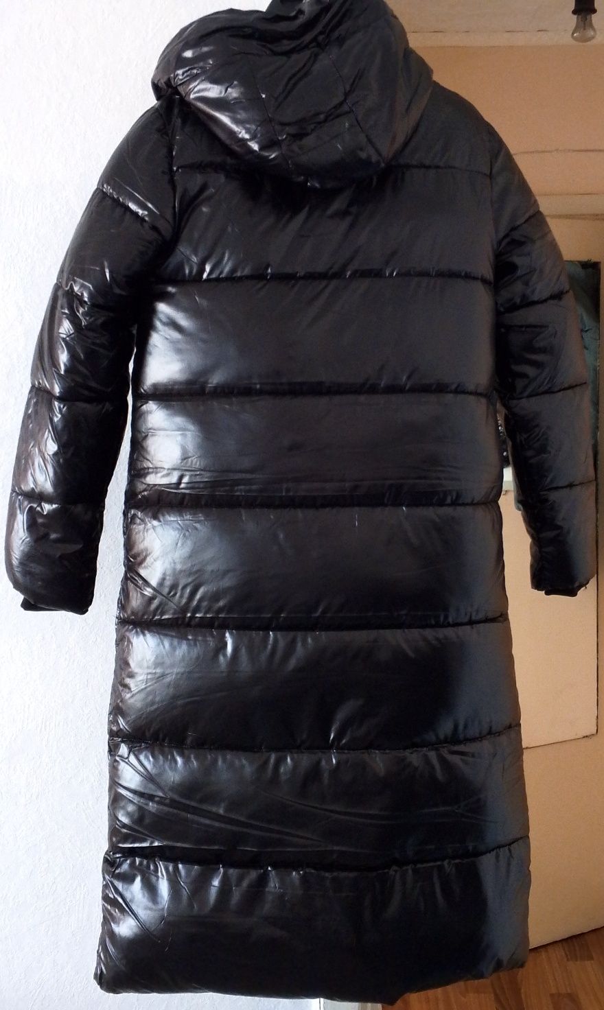 Продам женскую куртку