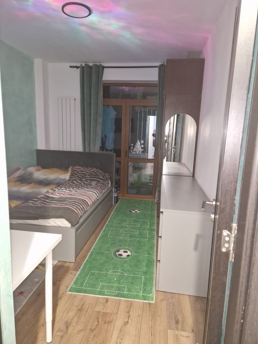 Apartament 3 camere mobilat si utilat la parter