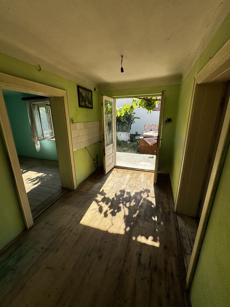 Casa de vanzare 75000€