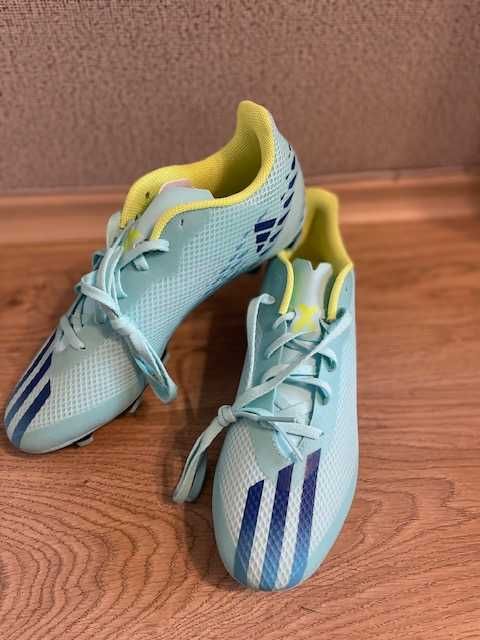 Чисто нови 42 номер Футболни бутонки Adidas