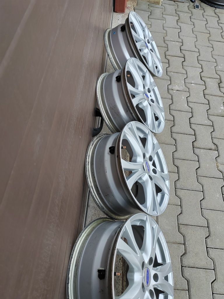 Jante 5x108 R16 Ford Focus 2 3 4 MONDEO C-MAX S-MAX Galaxy Volvo

Se p