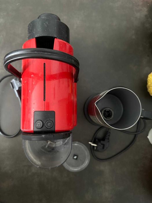 Nespresso Espressor Inissia Roșu & Aeroccino 4 spumator lapte