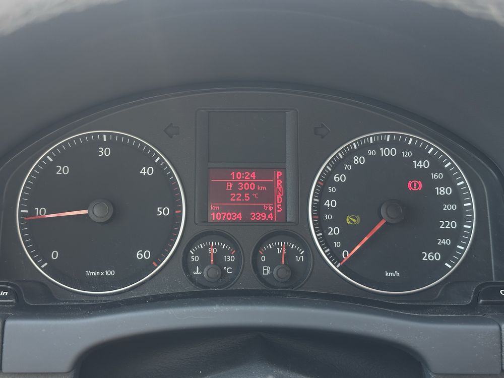 Vând  Volkswagen Golf Plus Cross 1.9TDI