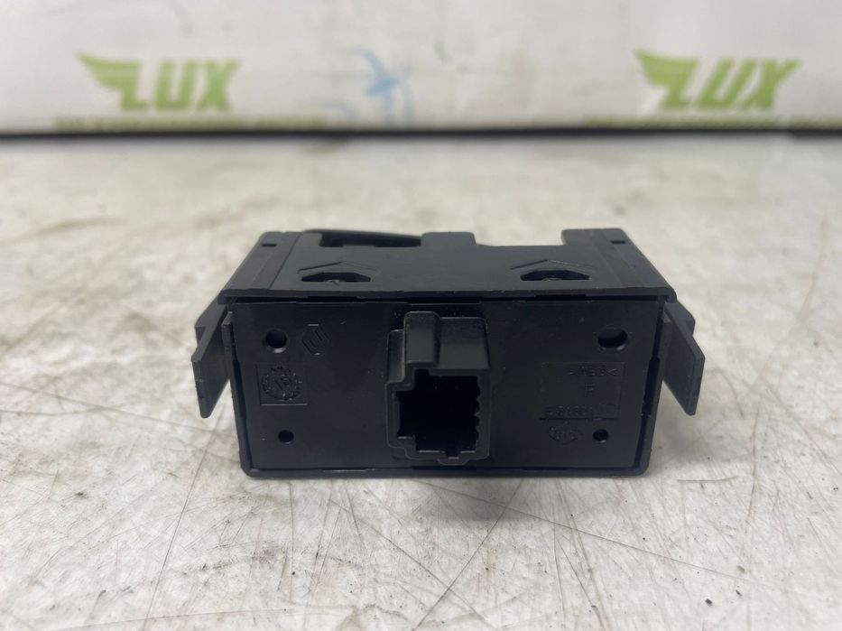 Buton avarii blocare usi Dacia Logan 2 [facelift] [2017 - 2020] 1.5 d