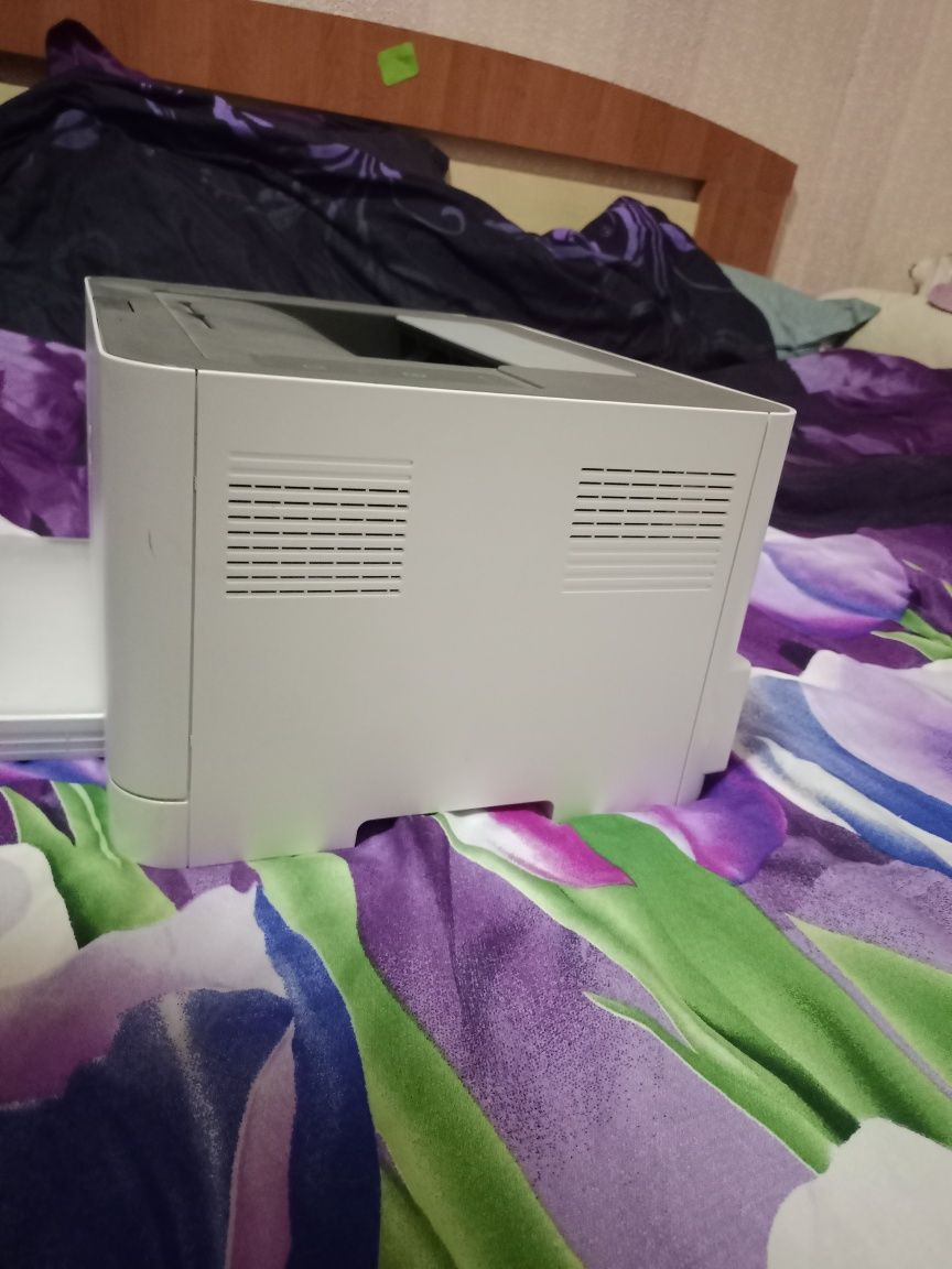 HP Color Laser 150a