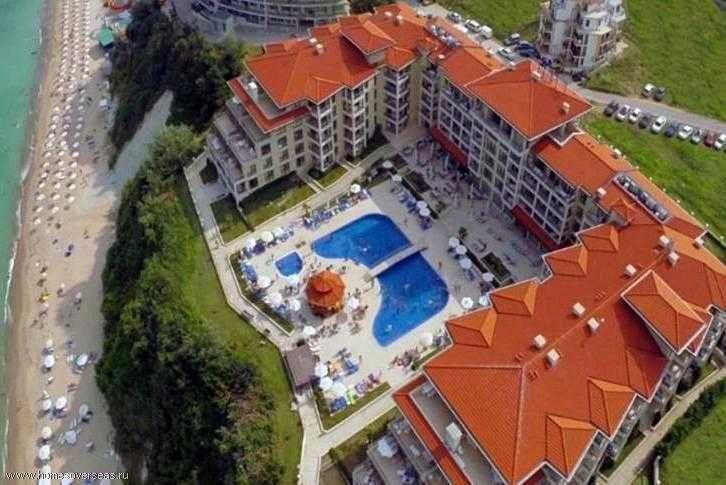 Продава се Тристаен апартамент в Бяла - 120 кв.м за 444 €/кв.м - Снимка #10