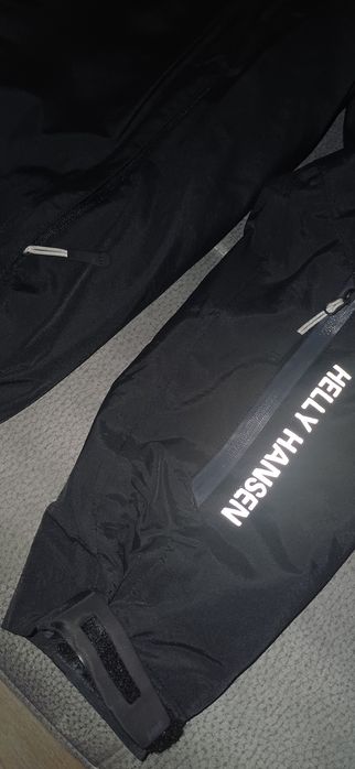 Vand geaca cu flece Helly Hansen marimea M