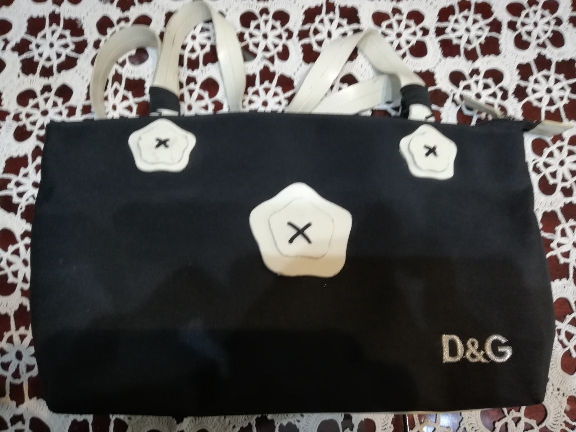 Deosebit cadou Dolce&Gabbana