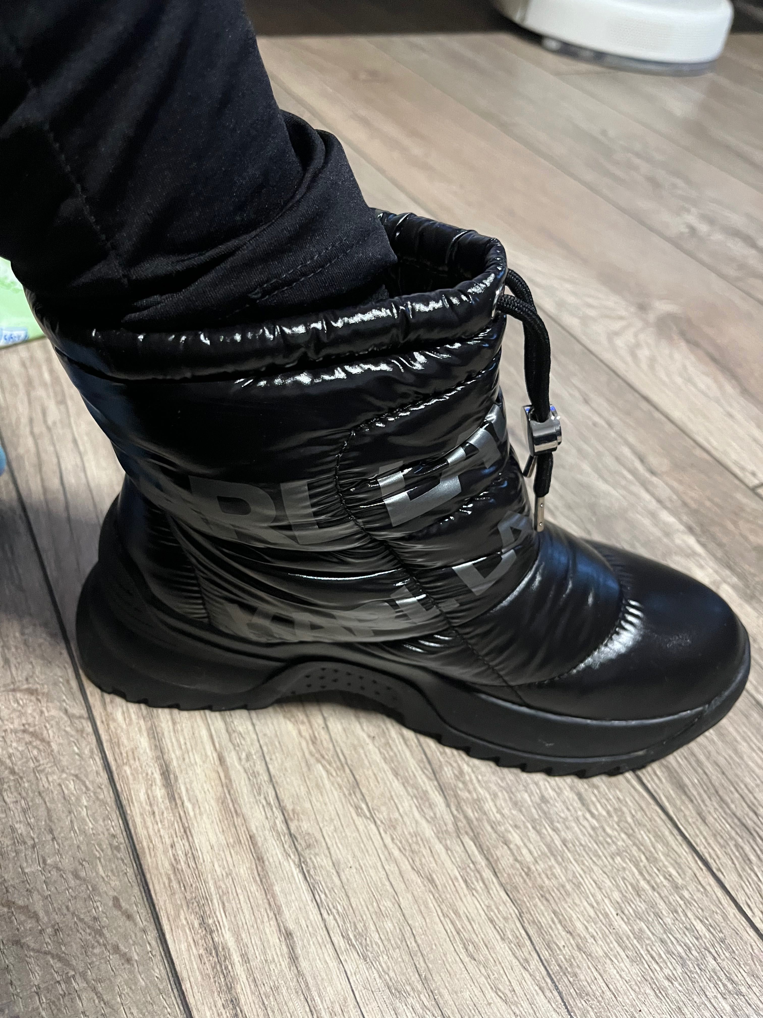 Зимни боти Karl Lagerfeld Snow Mid Ankle KL61550