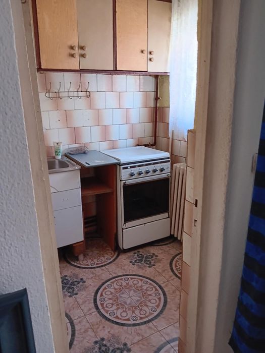 Inchiriez garsoniera