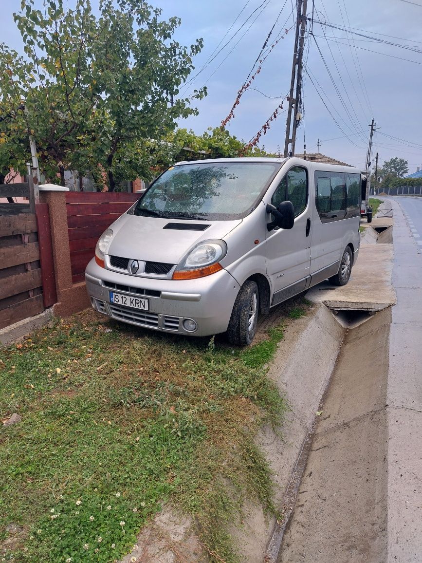 Renault trafic motor 2.5