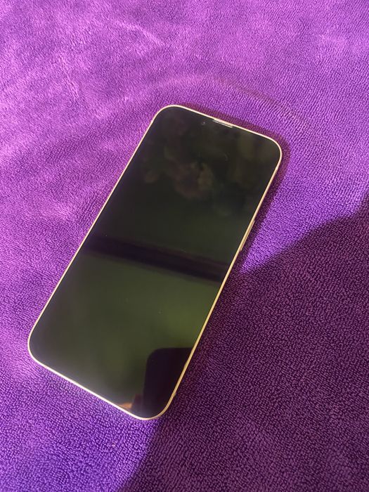 iPhone 13 обычный