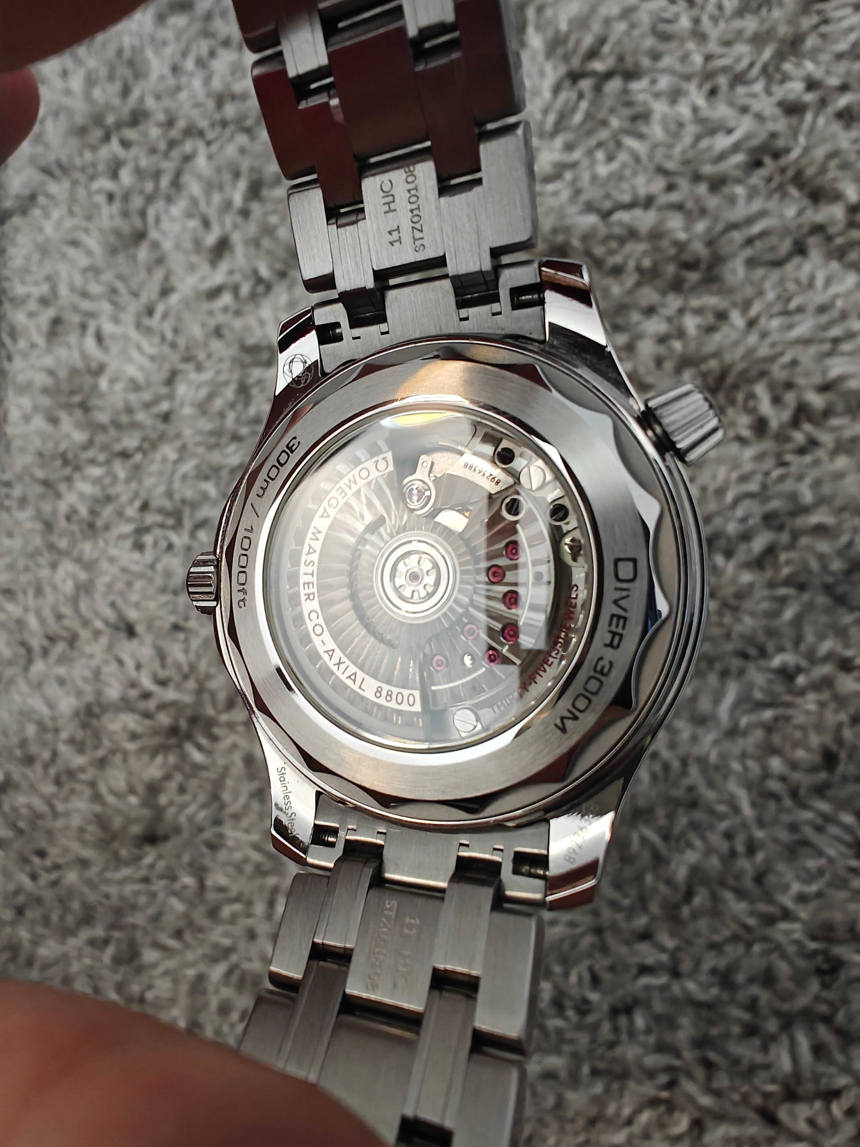Ceas de lux inspirat de Omega Seamaster 300M