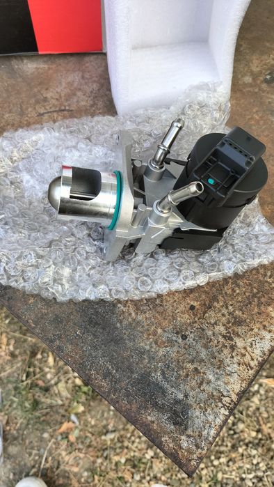 Regulator presiune rampa BMW seria 6 cap 3,0 an 2014 NOU