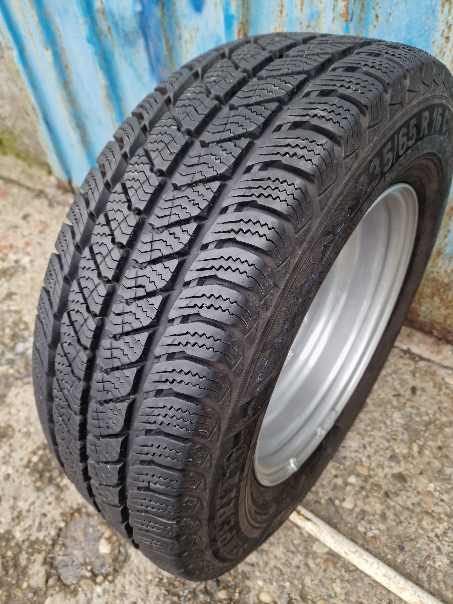Anvelopă+Jantă 235.65.16C Mercedes Sprinter Rezervă Nouă In 6 Prezoane