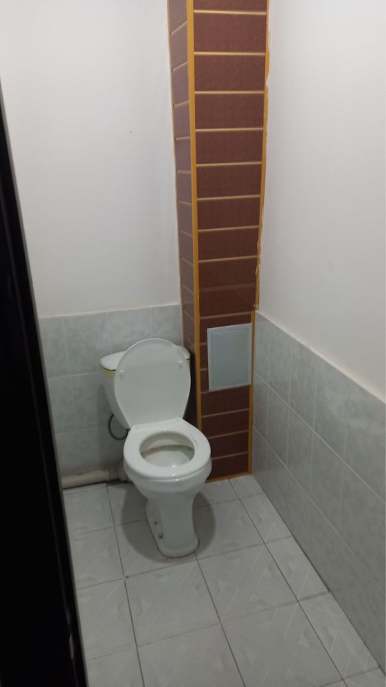 Ijaraga beriladi Nina kafe oldidan 1 xona 2 etaj.