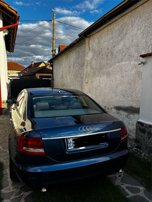 Audi A6.