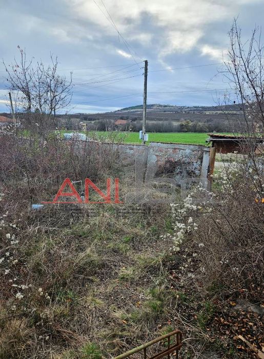 Къща в Перник, област-с.Гърло площ 63 кв.м ,цена 48500 Евро