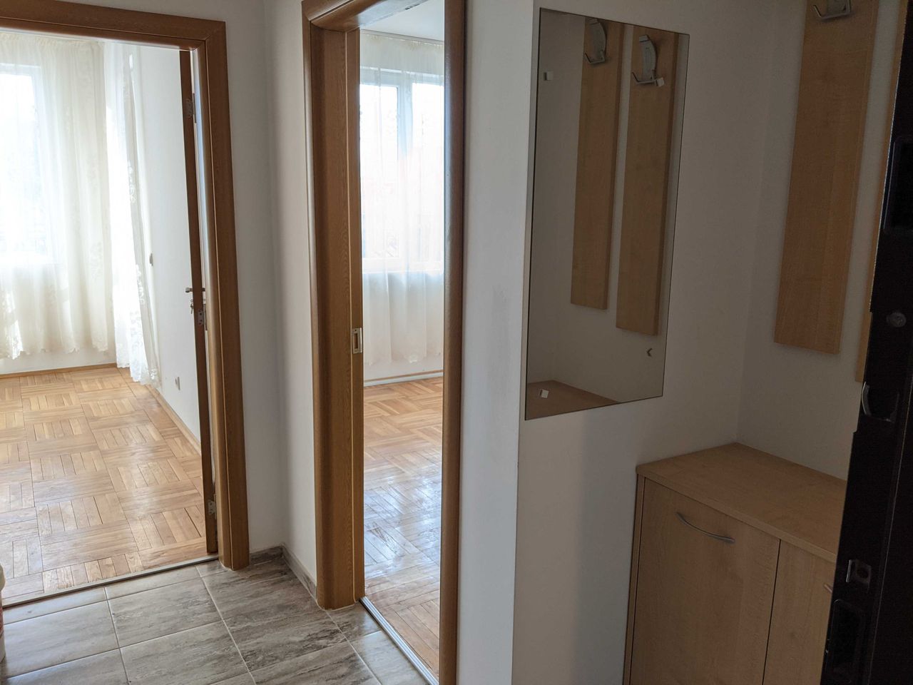 Дава се под наем Двустаен апартамент в София, Толстой - 67 кв.м за 600 € - Снимка #3