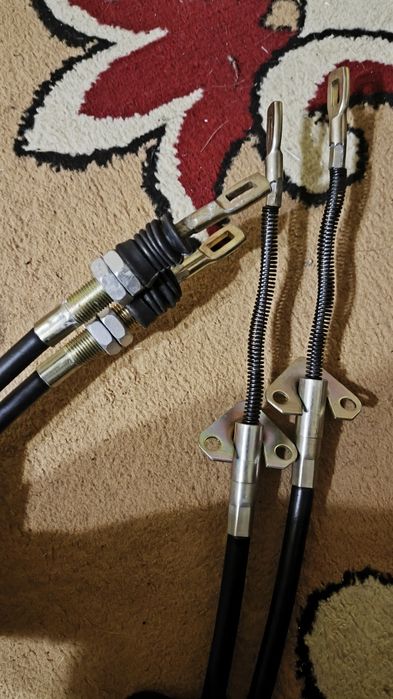 Новые трос ручного тормоза  Газель