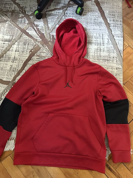 Суичър Jordan.