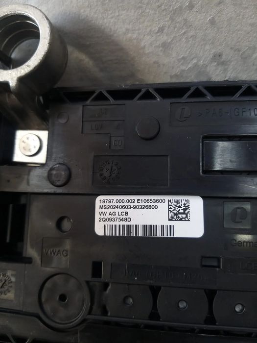 Tablou panou sigurante borna baterie 1.0 tsi vw t cross c11 d31 2q0937548d 2q0937629d