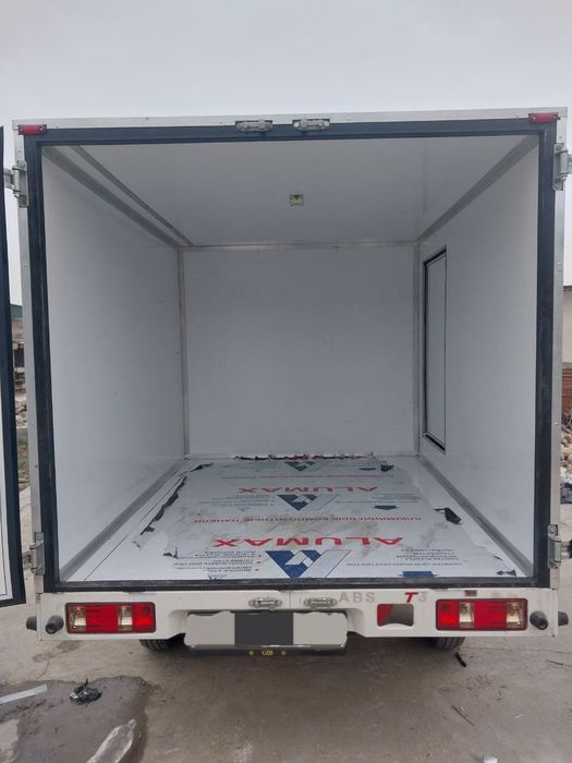 Йук фургон, Изометрик фургон, Рефрижератор урнатиш хизмати