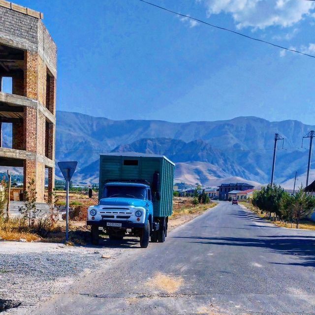 Zil sotiladi oladiganlar boʻlsa holati yaxshi matori ural radiator ura