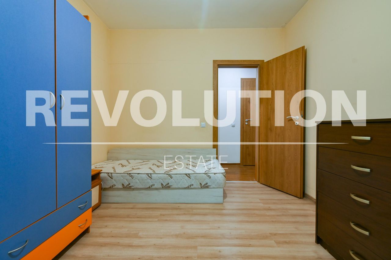 Дава се под наем Тристаен апартамент в София, Витоша - 76 кв.м за 650 € - Снимка #9