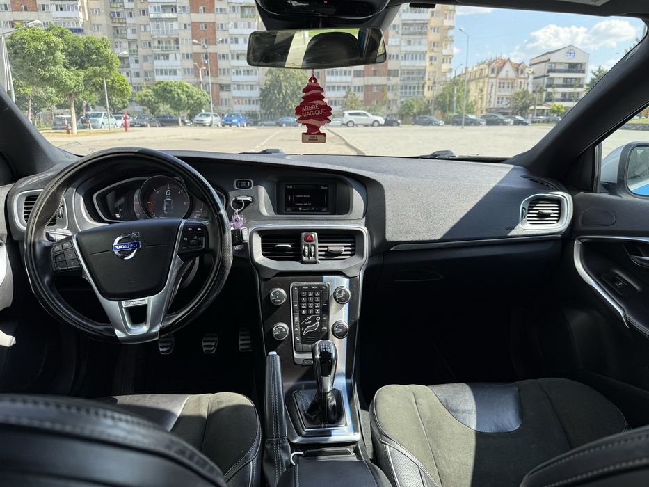 Volvo v40 D2 ,2.0d 2016