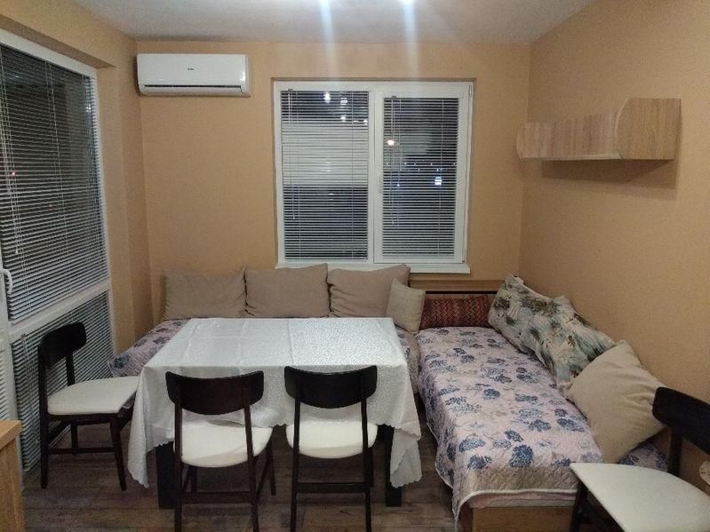 Дава се под наем Двустаен апартамент в Варна, Кайсиева градина - 60 кв.м за 409 € - Снимка #1