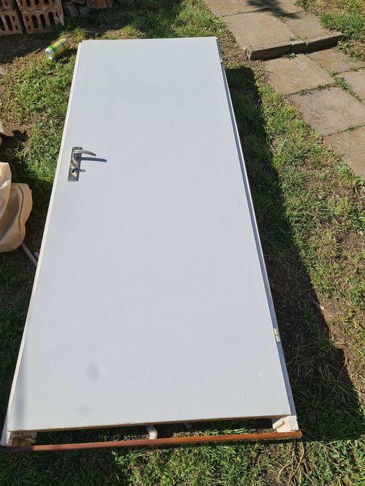 Интериорна врата