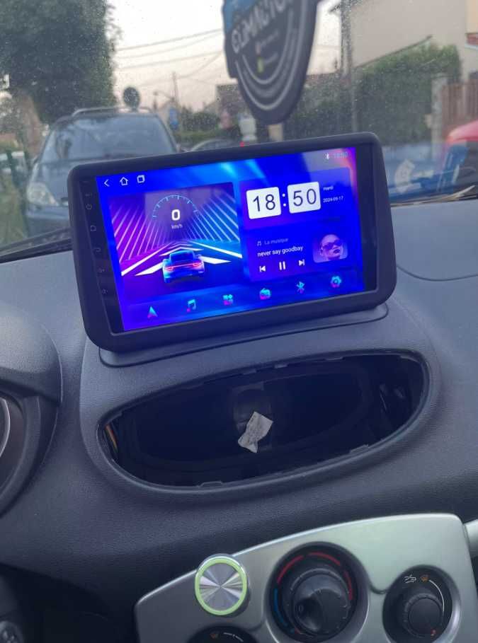 Navigatie Android Renault Clio 3 1-8GB RAM - CarPlay QLed 4G DSP