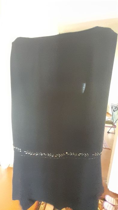 Продаю платье костюм, женское