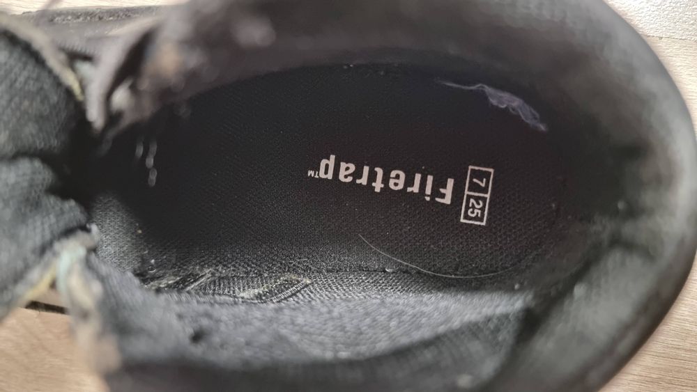 Ghete piele Firetrap