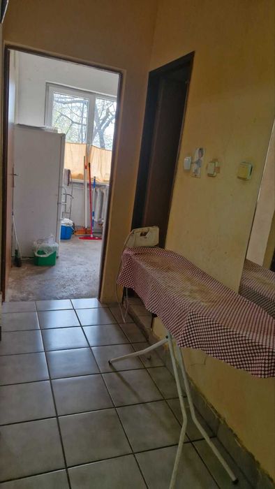 Дава се под наем Тристаен апартамент в Пловдив, Тракия - 92 кв.м за 141500 € - Снимка #2