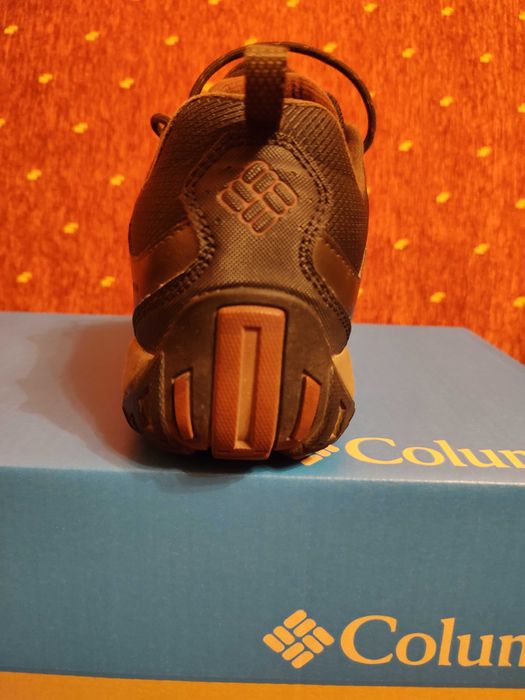 Columbia-мъжки туристически обувки №43