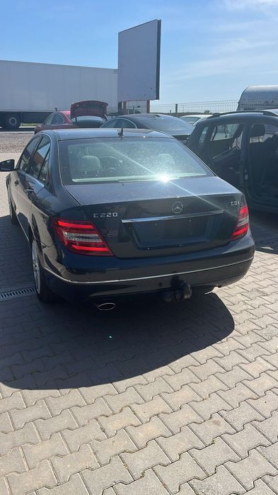 Dezmembram Mercedes-Benz C class W204 2.2cdi din 2012